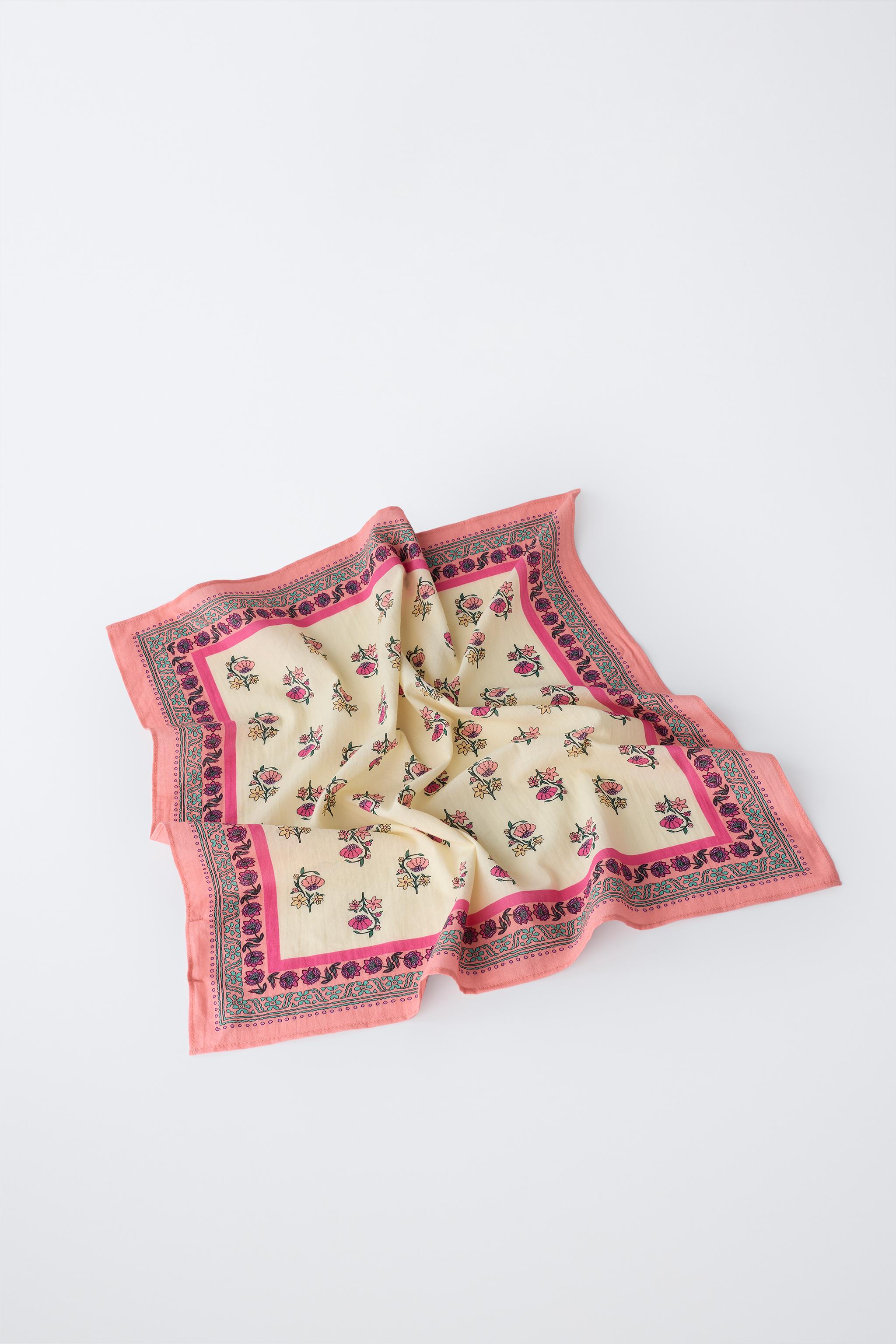 FLORAL PRINT BANDANA